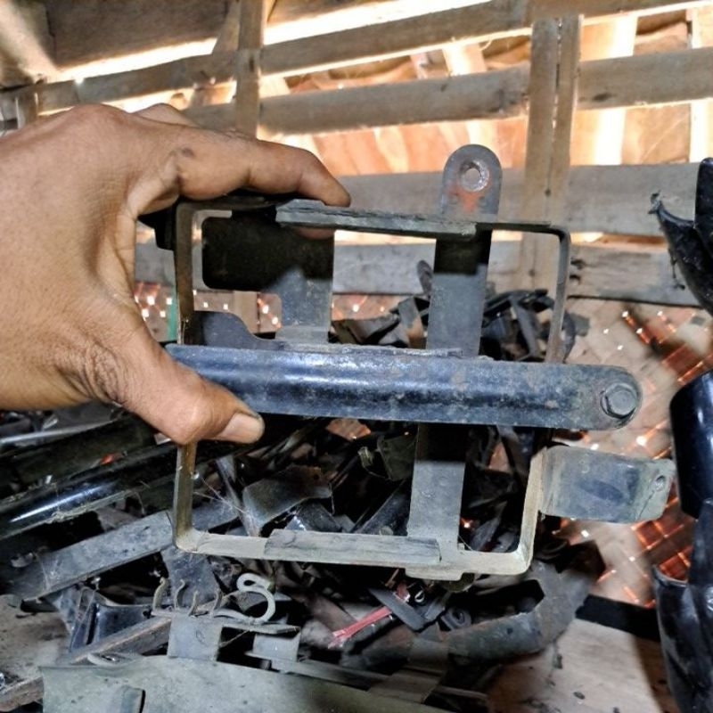 pangkon aki tiger braket aki tiger ori