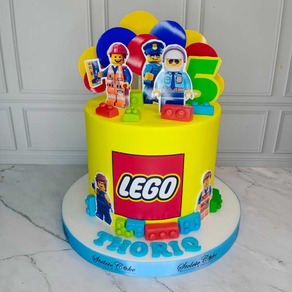 

Kue Ulang Tahun/Birthday Cake/Kue Ultah Custom/Kue Ulang Tahun Tema Lego