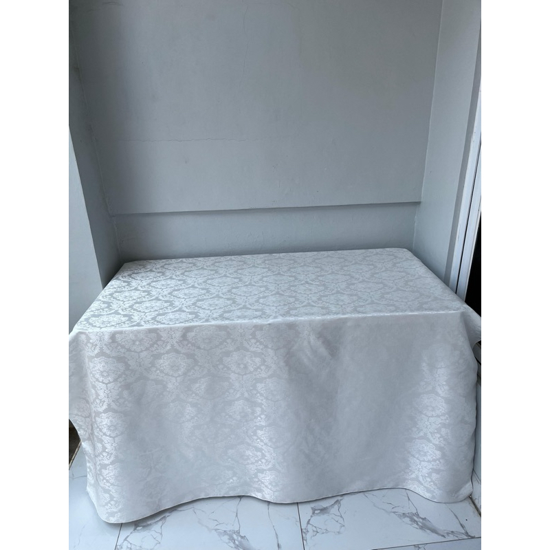 Dekoroke-Topping | Taplak meja | taplak catering | taplak prasmanan | taplak meja bulat | taplak mej