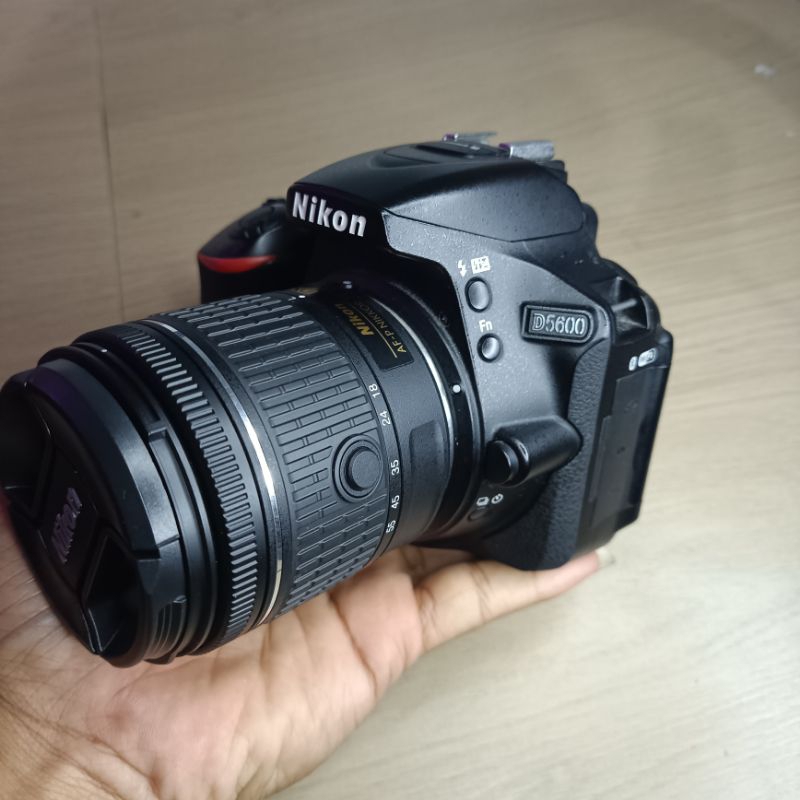 DSLR Nikon d5600 / kamera nikon d5600 lipat
