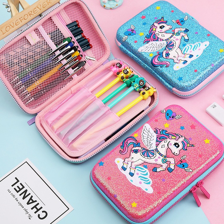 

VIRALL Kotak Tempat Pensil 3D SMIGGLEE Timbul Karakter Unicorn Glitter Kado Ultah Lucu Pencil Case Unik Misaki Spesial Design Smiggle Top Quality KODE H1A5