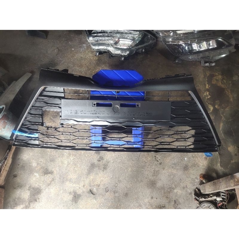 Grill Grill e Bemper Yaris 2022 2023 2024 Original