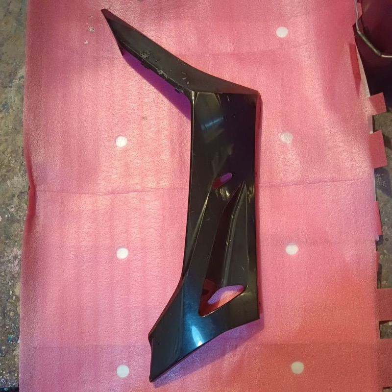 COVER R SIDE FLOOR K1Z SEBELAH KANAN BAWAH PCX 160 TAHUN 2022-2024 ORIGINAL