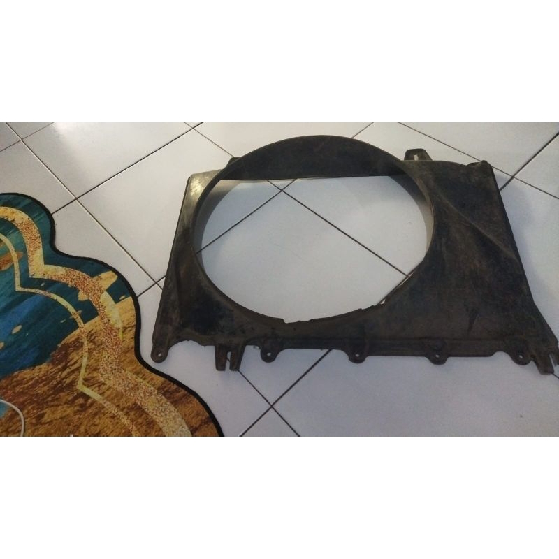 cover fan radiator Mazda e2000