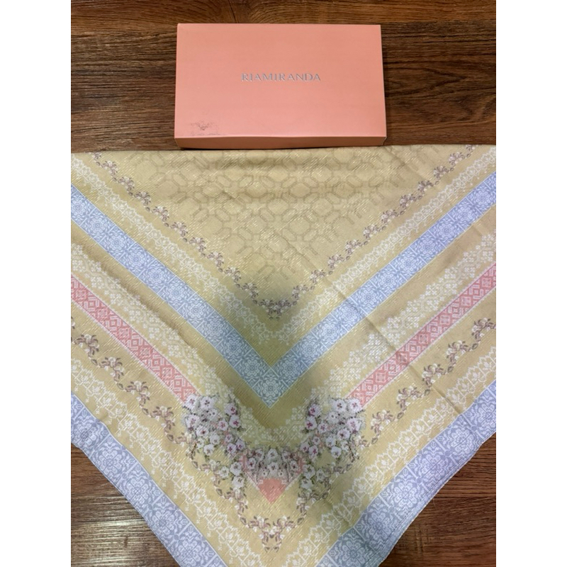 preloved kerudung scarf riamiranda vladi sunshine