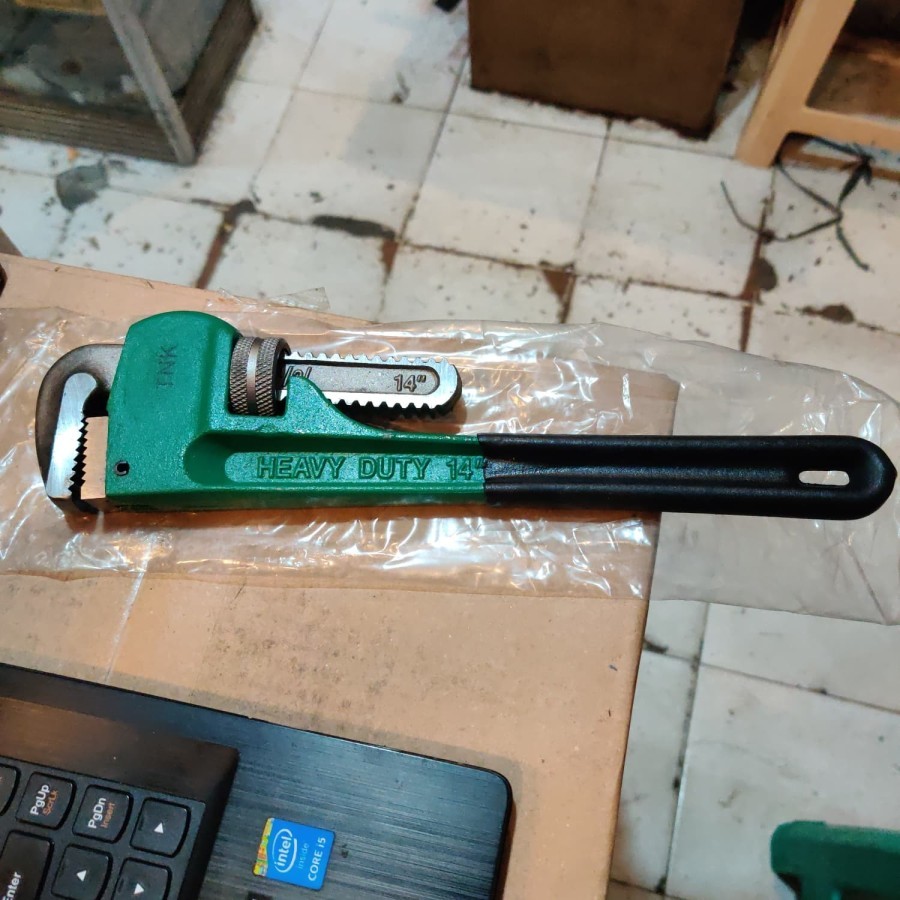 Kunci Pipa 14 Inch Kunci Pipa 14Inch Gagang Karet