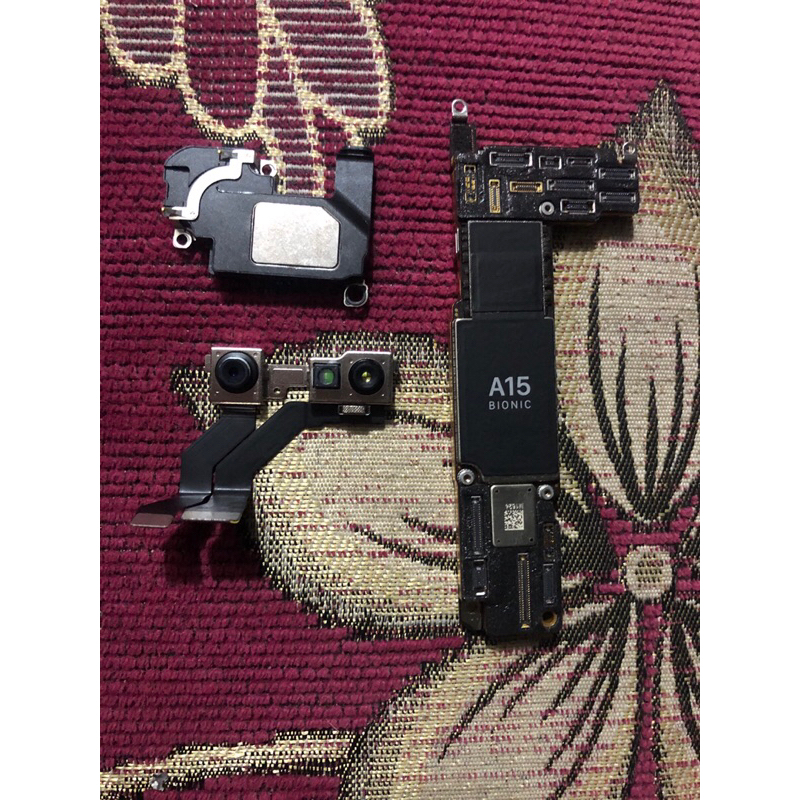 Mesin iphone 13 128GB LOCK ICLOUD IOS 18.2 MASIH GARANSI (CLEAN)