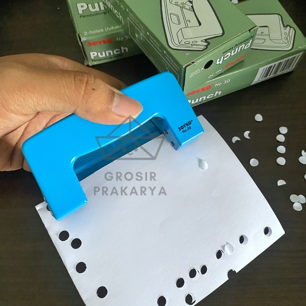 

SATUAN Pembolong Kertas Joyko Warna RANDOM Plong Pelong Bolongin Alat Tools Stuff Peralatan Perlengkapan Kantor Sekolah Office School Stationery Buku Postcard Binder Bolongan Craft Crafting Murah Termurah Grosir Prakarya Malang