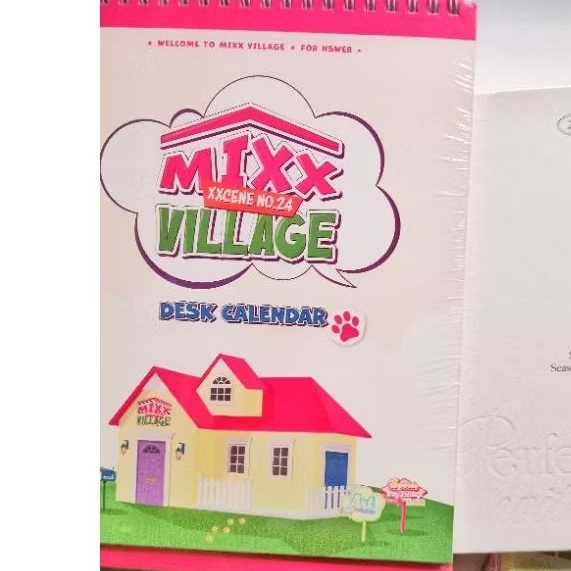 

NMIXX DESK CALENDAR Season's greetings 2024 (SEALED)