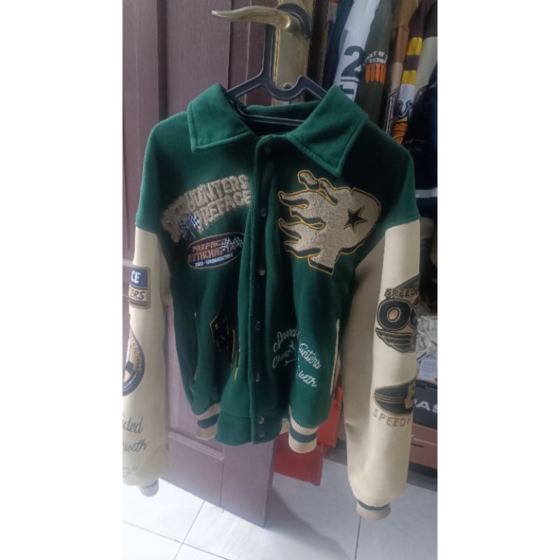 Varsity Preface Chapter 6 The Green Hunters Preloved Limited Edition Size L