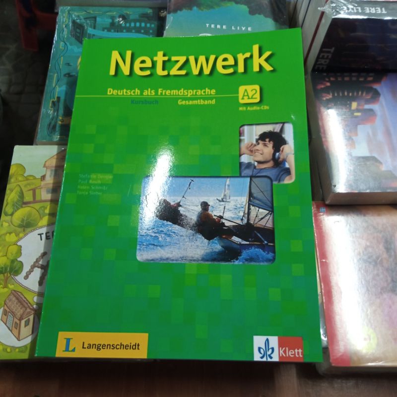 

buku NETZWERK KURSBUCH A2