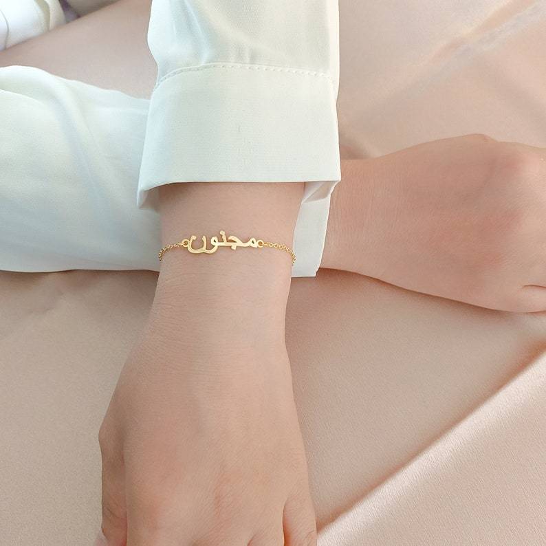 Gelang Custom Nama Huruf Arab Titanium Aksesoris Fashion Wanita Trendi