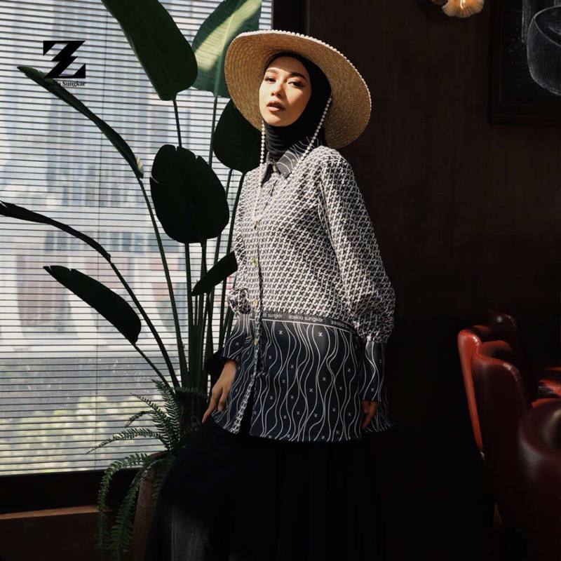 [NEW] Original Zaskia Sungkar Maddie Blouse size M bukan Preloved Pippa Black White Houndstooth Rare