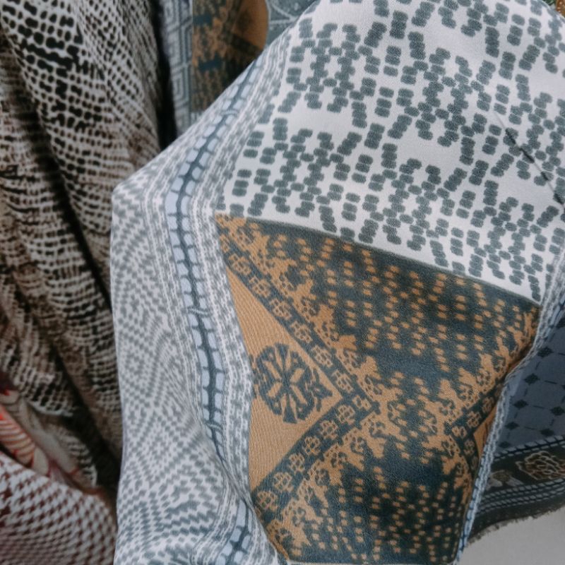 Kain Maxmara Luxury Silk Motif Echnic Premium - Kain Satin Maxmara - Kain Meteran Ela | Harga Per Se