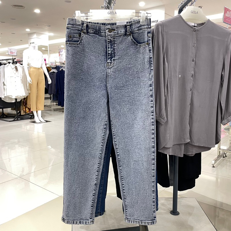 Geela Celana Denim Wanita Reguler Jeans