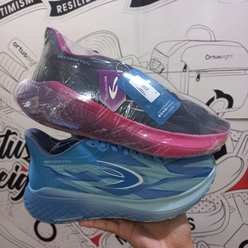 910Nineten Sepatu Running Kanzaki 2.0