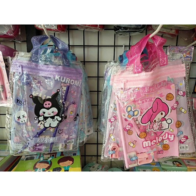 

pen set tas sanrio