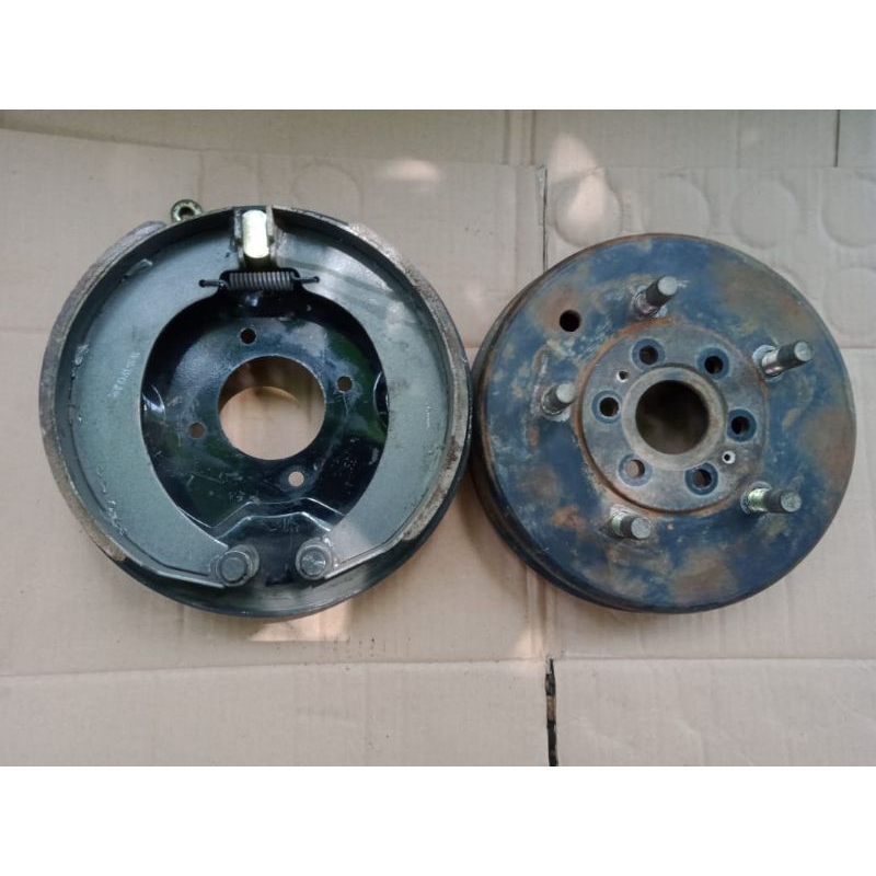 tromol belakang tossa baut 5 set kampas rem set