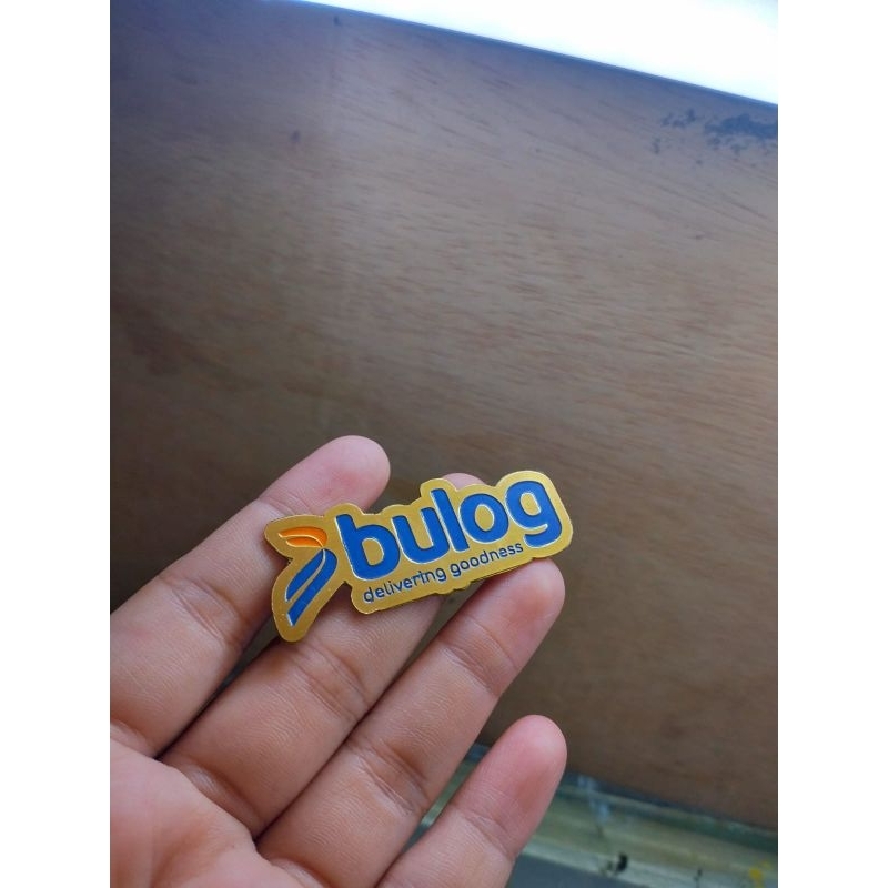 pin Kuningan custom logo bulog
