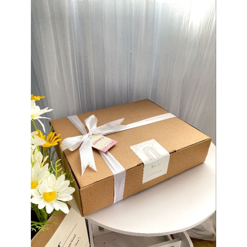 

Box Hampers - Almaira