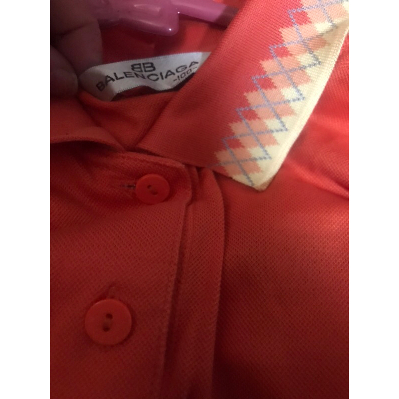 balenciag kaos oranye