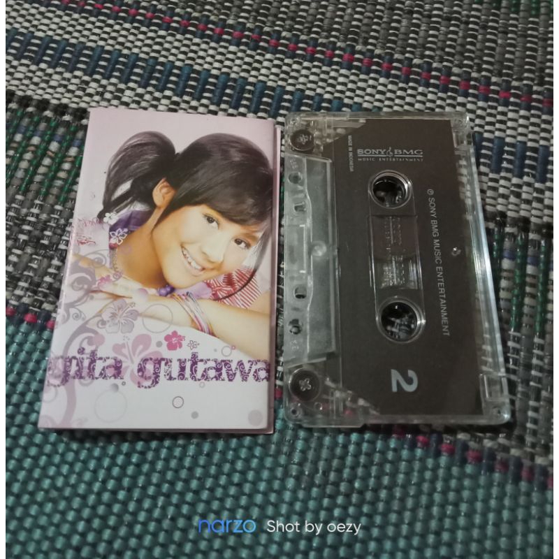 Kaset pita Gita Gutawa