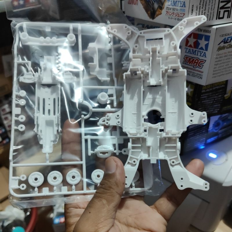 IndahRestore - Tamiya Chassis Set MA Putih + Gearbox Ma White