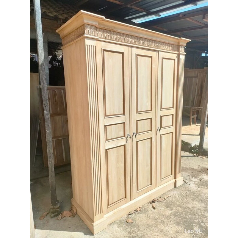 Lemari Pakian Jati Minimalis 3 Pintu