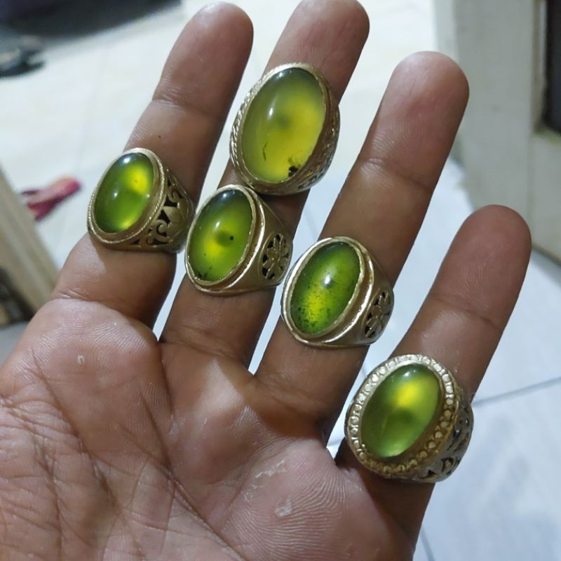 Borongan‼️Idocrase Giok Aceh Pucuk Pisang, Pupis Giwang Cincin Siap Pakai