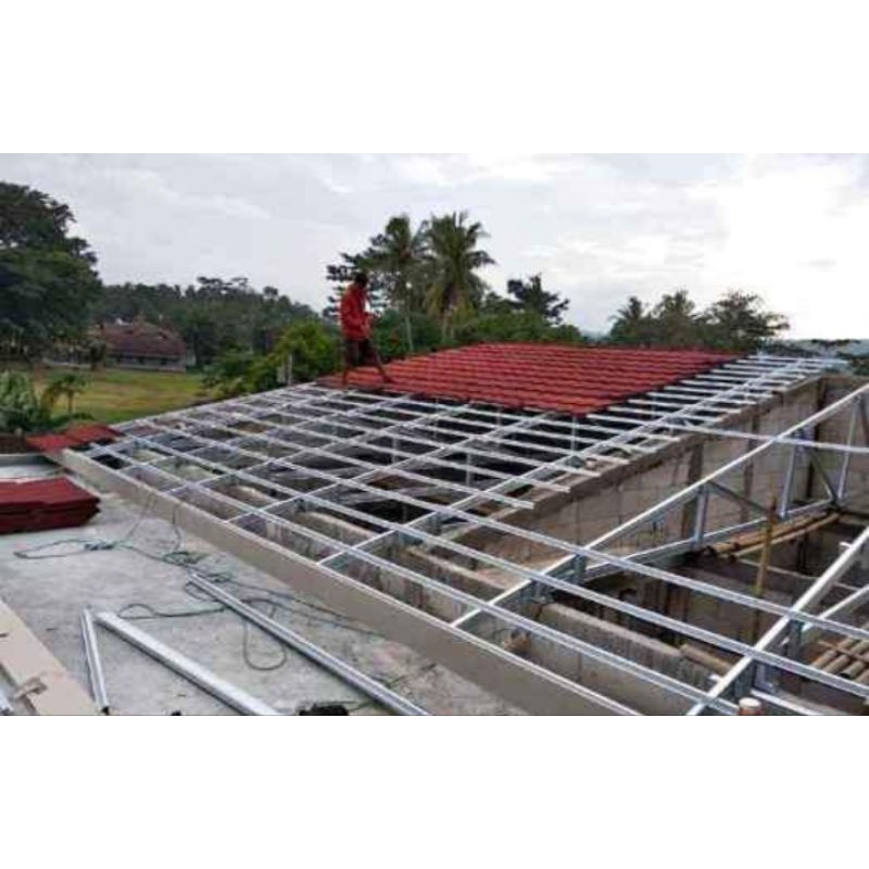 baja ringan dan genteng metal pasir terpasang dengan ketebalan baja ringan c.75-75 SNI - rangka R 28