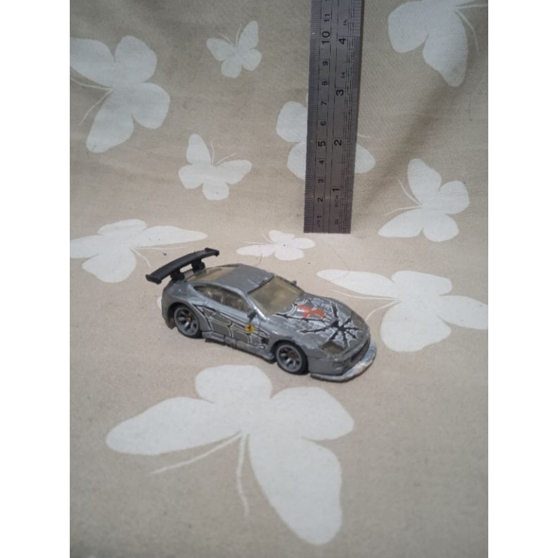 mainan hotwheels Ferrari 575 GTC