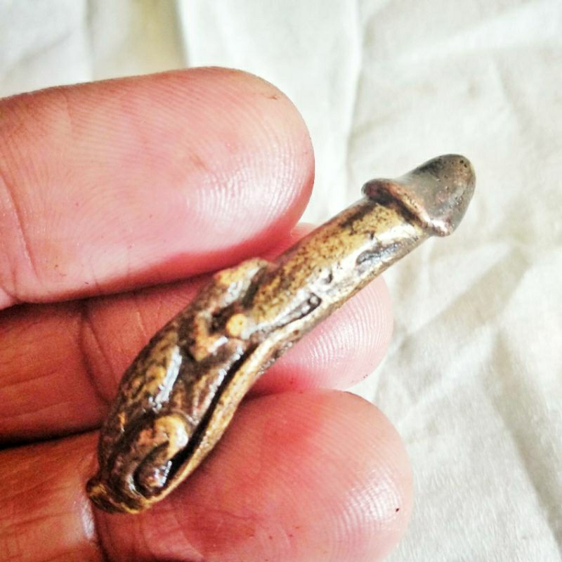 piandel sarutomo kuningsari