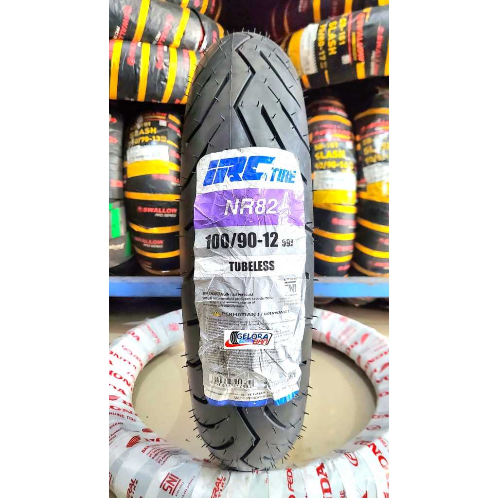 BAN TUBLES DEPAN SCOOPY IRC NR82 100/90-12 RING 12 ban 100/90-12 ban irc 100/90-12 ban tubles ban mo