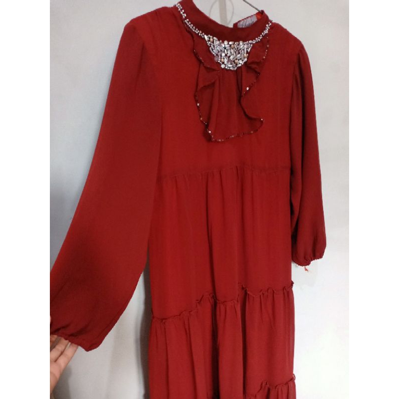 dress merah bata elegant