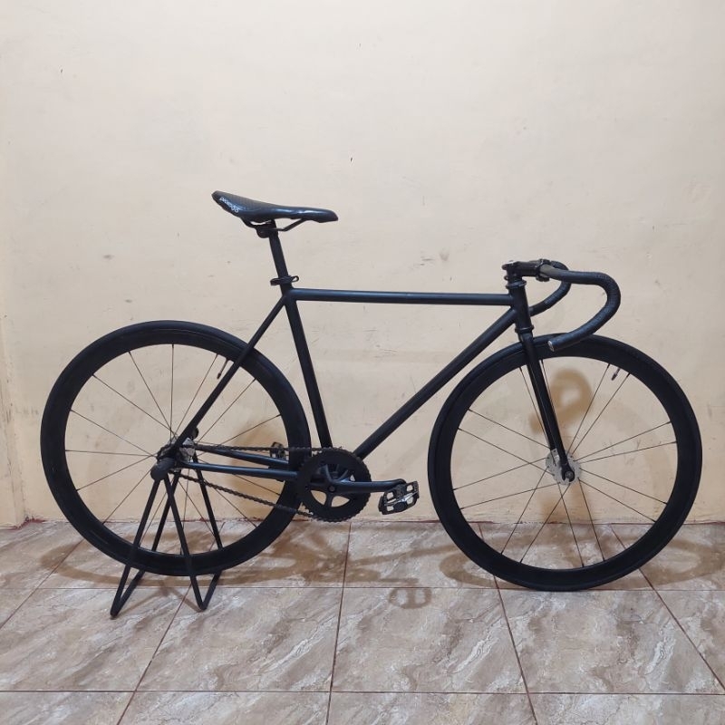 Sepeda Fixie Basic Airwalk