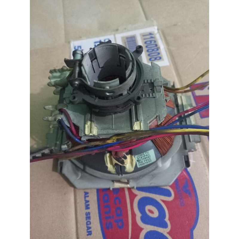 Yoke tv Polytron slim