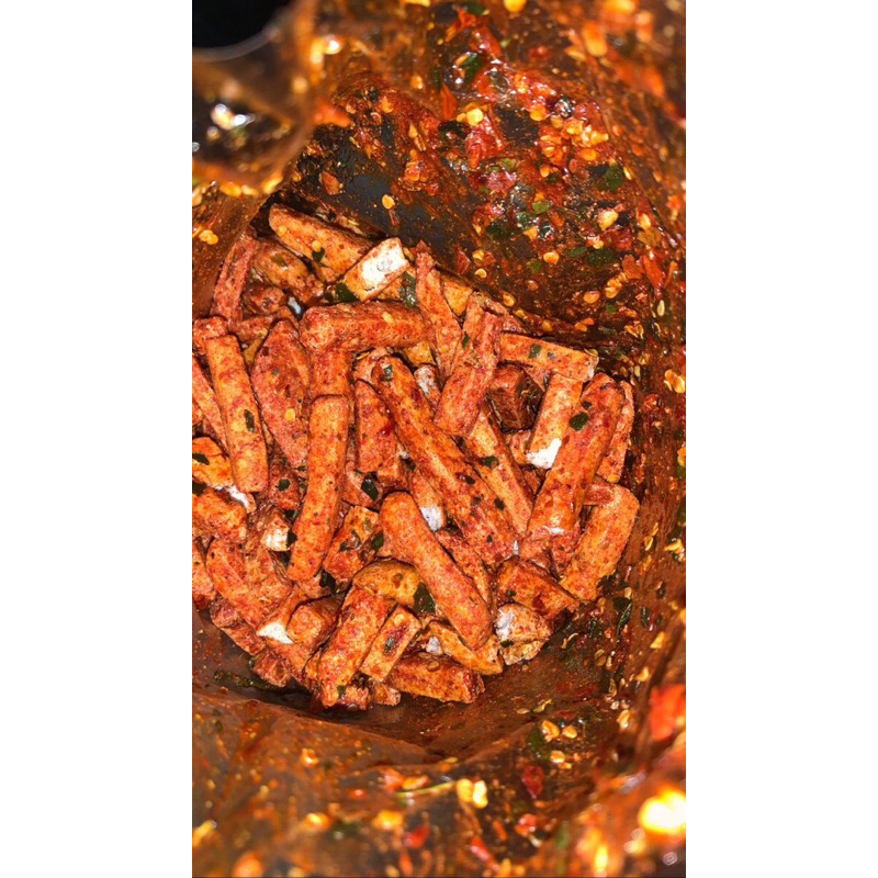 

makanan ringan/ makanan pedas/ cemilan