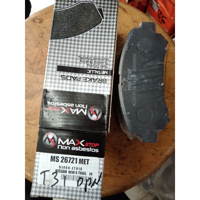 Sepatu rem depan Nissan Xtrail new T31