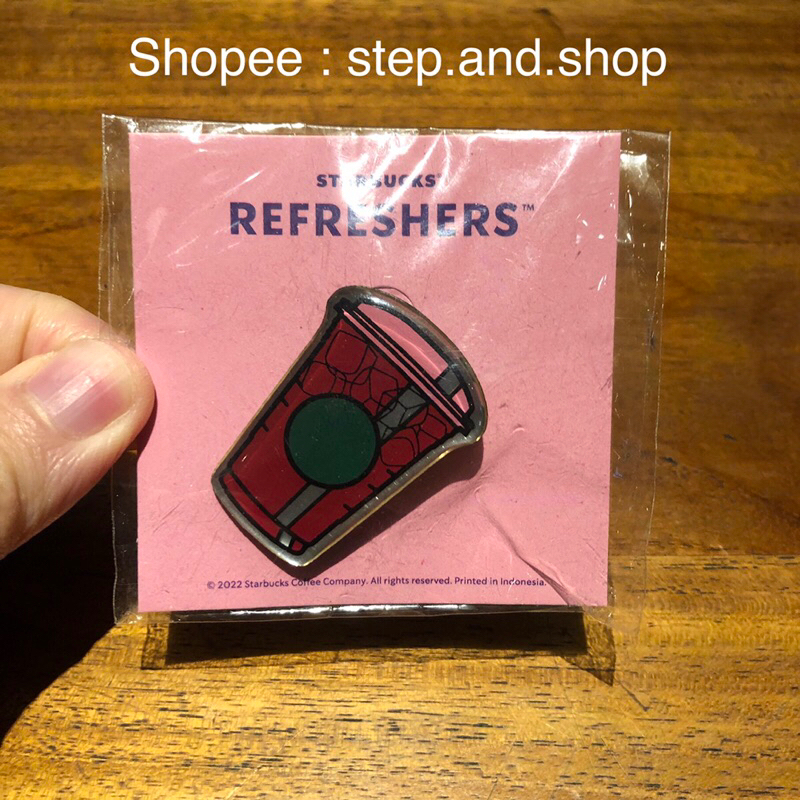 Starbucks Enamel Pin Strawberry. Refreshers - Pink Drink - Limited Edition