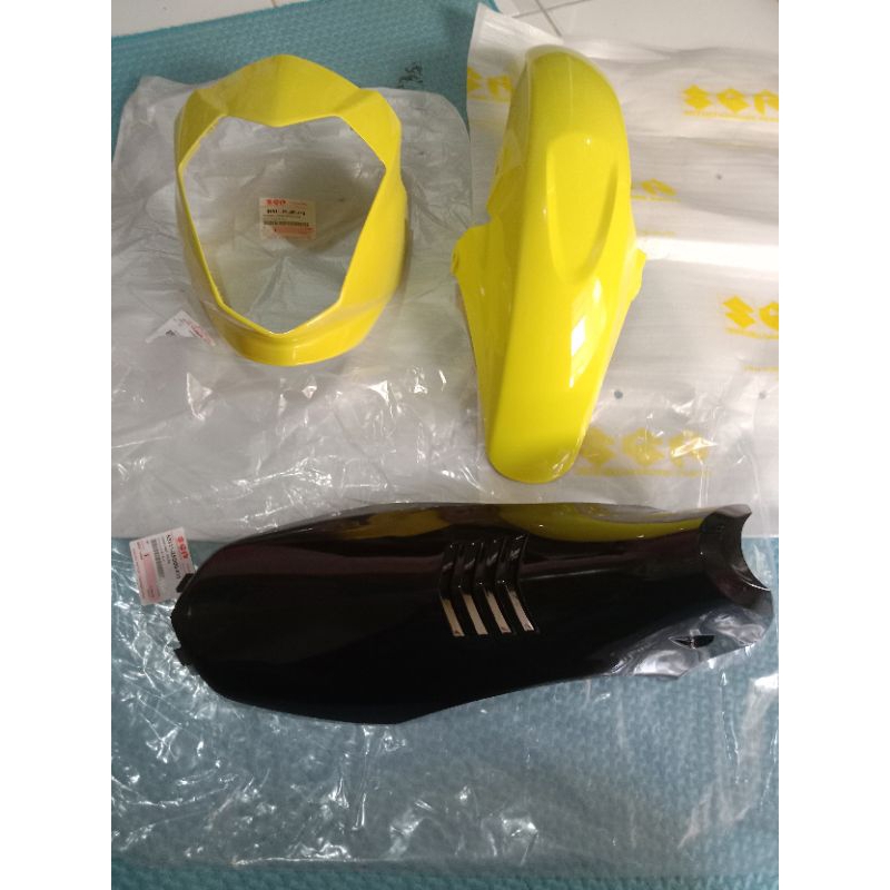paketan batok leg center spakbor depan Suzuki Satria Fu CBU Raider 150 aura yellow