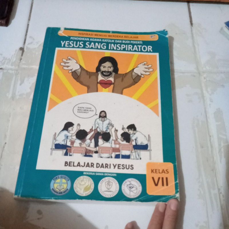 Buku pelajaran agama katolik kelas7Yesus sang inspirator