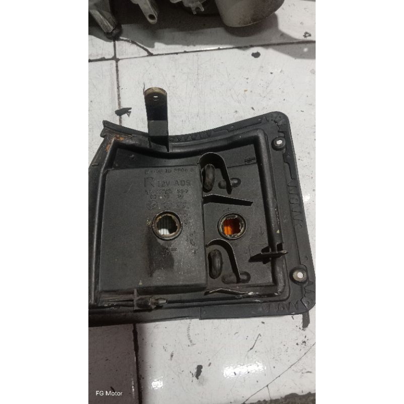 lampu sein kijang grand original