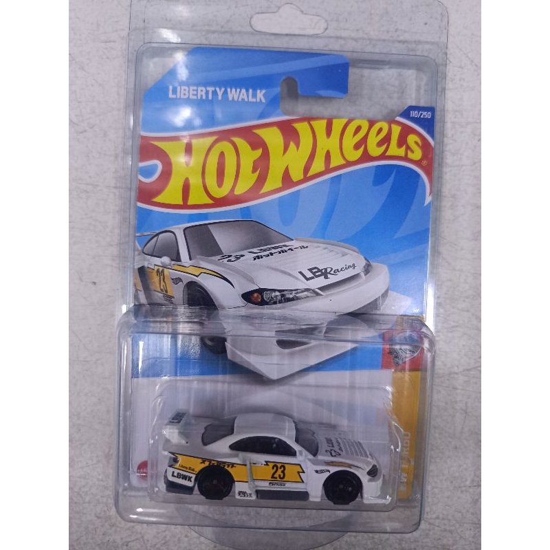 Hotwheels Nissan Silvia s15 Lbwk putih