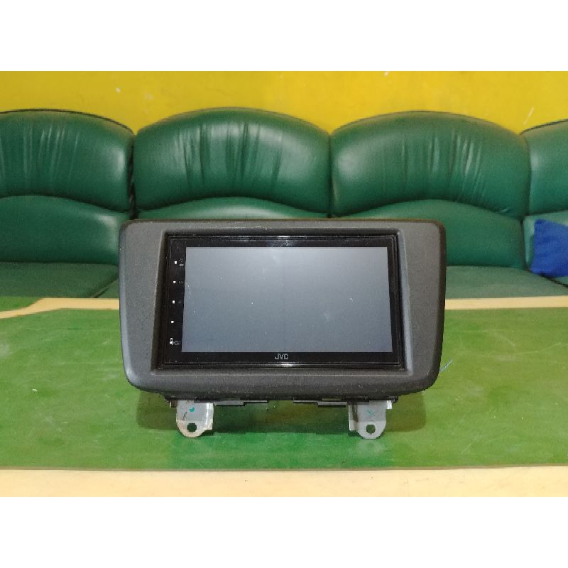 Head Unit Suzuki Ignis JVC KW-M24BT Bluetooth Segel plus frame