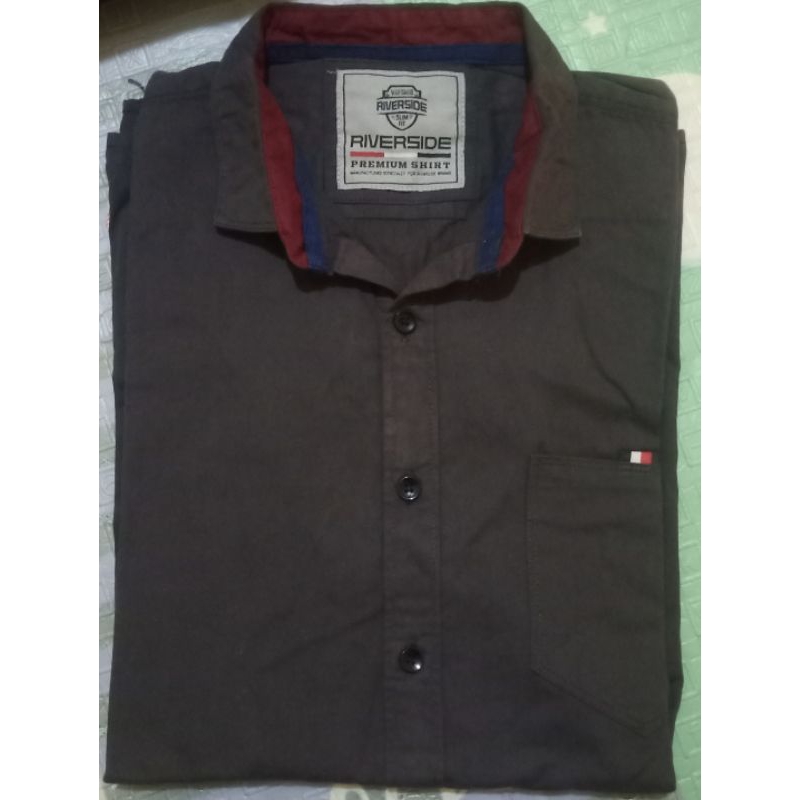 KEMEJA PRIA HITAM RIVERSIDE