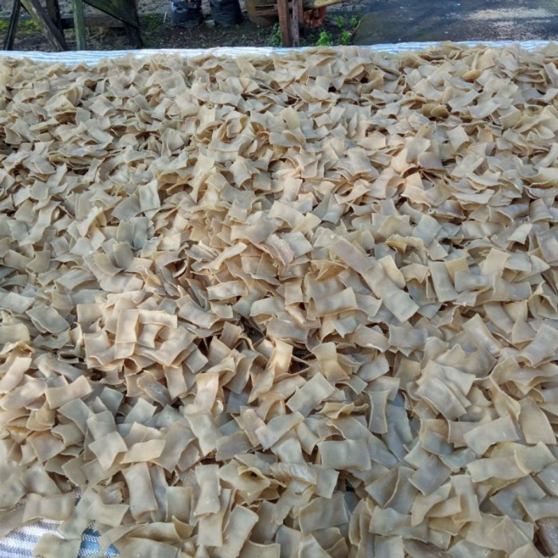 

KRUPUK RAMBAK MENTAH RASA GURIH 1 KG RAMBAK MENTAH GURIH NAGIH