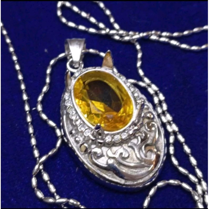 kalung liontin yellow citrine cutting titanium