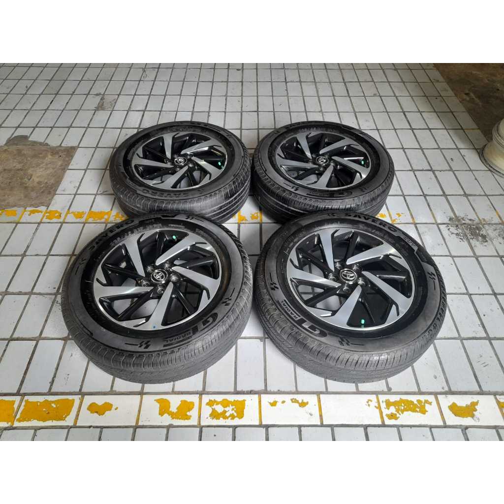 VELG MOBIL ORI STD NEW RUSH RING 17 LEBAR 6,5 PCD 5X114 ET50 + BAN GT 225 65 R17 4pcs