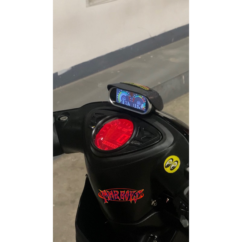 Volt meter & Indikator suhu mesin