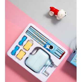 

Satu Set Peralatan Sekolah Isi Lengkap / Stationery Set DELI 4 in 1 rautan pensil 12pcs pensil 2 penghapus dan 2 penutup pensil